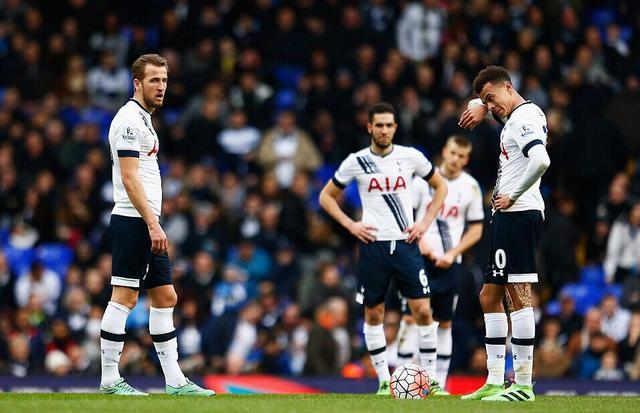 巴列卡诺客队更衣室设施简陋，波兰球队波兹南莱赫发视频吐槽