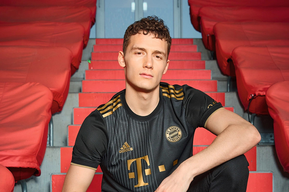 莫德里奇回忆热刺生涯，未能如愿加盟切尔西，反而成就皇马传奇