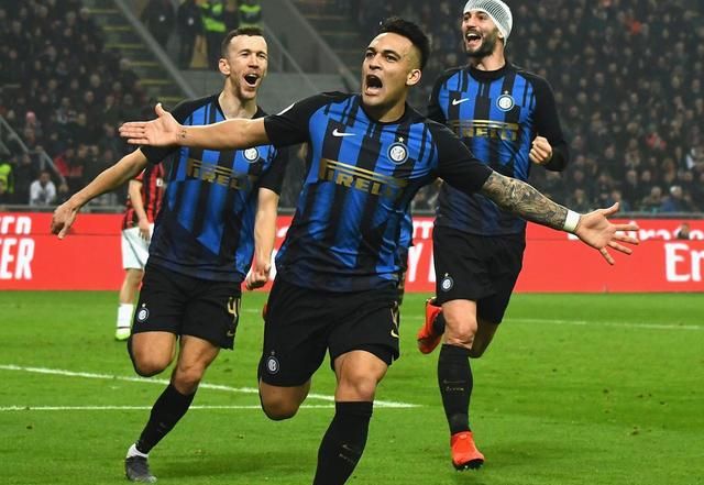 德天空：法比奥-席尔瓦对出场时间不满，考虑冬窗离开多特