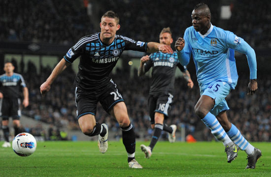 卡利亚里vs热那亚：米纳、塞巴斯蒂亚诺-埃斯波西托首发，马利诺夫斯基、洛伦佐-科隆博出战