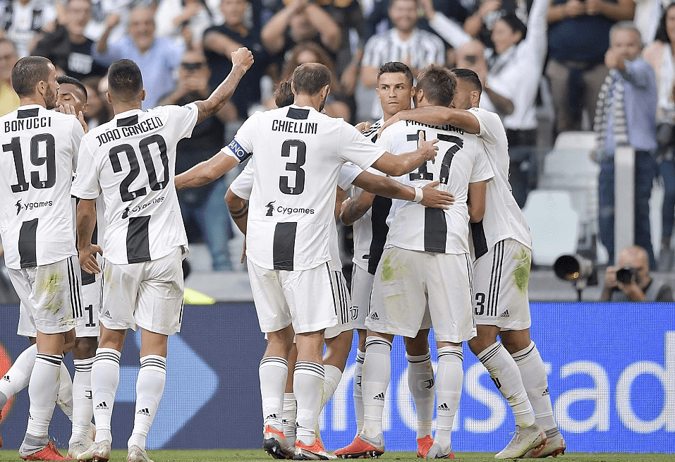 尤文官方：弗朗西斯科-孔塞桑当选队内10月最佳球员