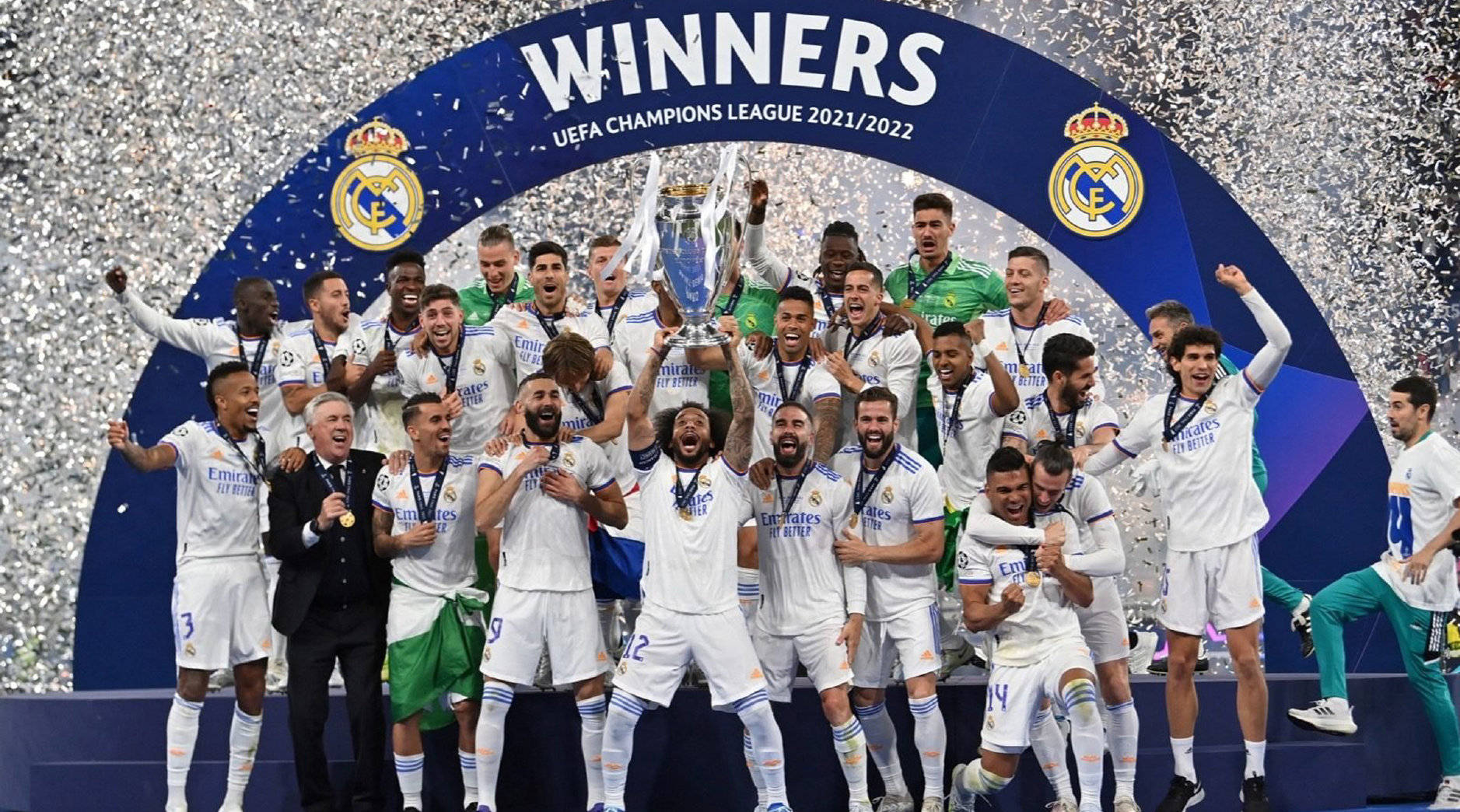 国足新主帅引发热议