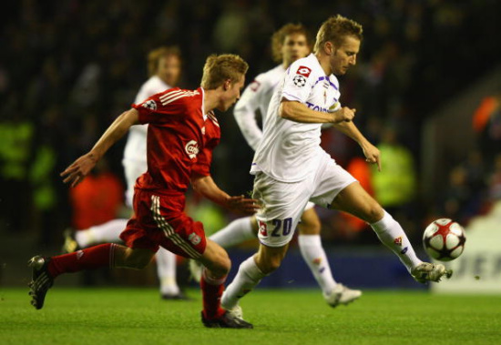 林加德合同到期，确定离开FC首尔。林皇录制视频向...