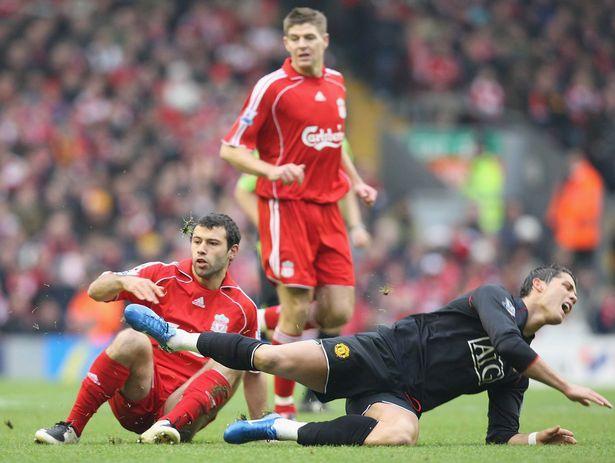 足球报：海港有意杨希，徐彬留洋仍存不确定，西海岸资金有困