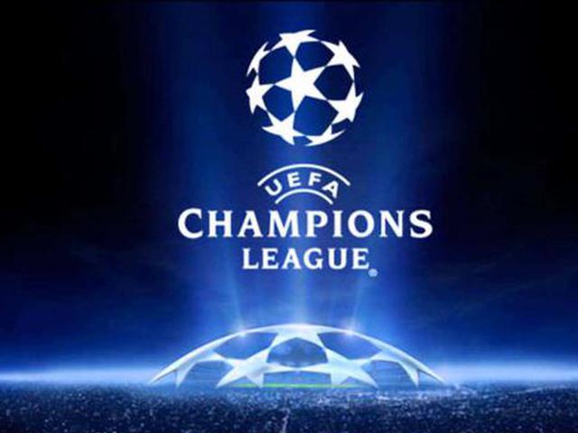 WTT香港总决赛选手城市照，王楚钦率先到达拍照地点